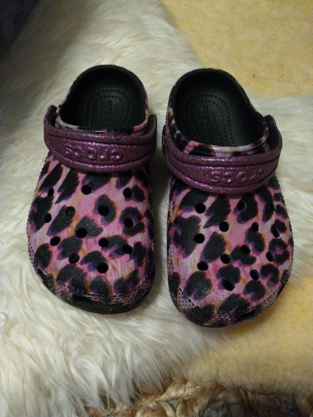 CROCS Kids Leopard Print Clog Sandals in Pink and Black Size C11